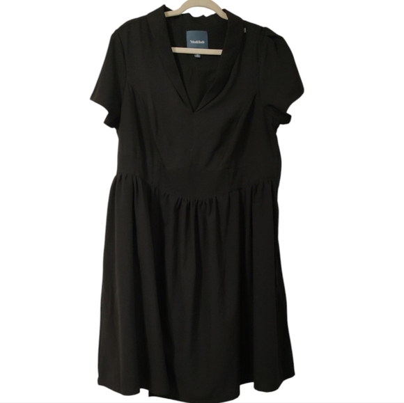 Modcloth Dresses & Skirts - Modcloth Black Short Sleeve Dress Size 1X